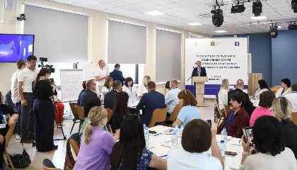 Полномочный представитель Президента РФ в ПФО Игорь Комаров открыл семинар Общества «Знание» по работе с ветеранами СВО и их семьями