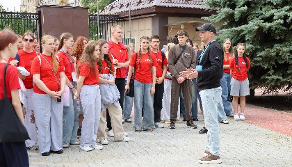 Общество «Знание» организовало серию просветительских встреч для участников «Университетских смен» в регионах России