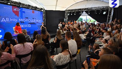 Российское общество «Знание» подготовило просветительскую программу Дня молодёжи