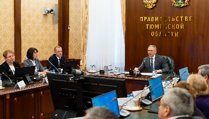 Александр Моор обсудил с представителями Общества «Знание» развитие просветительской деятельности в Тюменской области