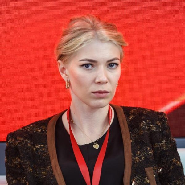 Евгения Белоусова 
