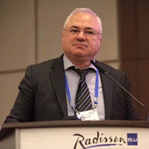 Алан Абаев