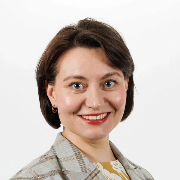 Александра Шакирьянова 