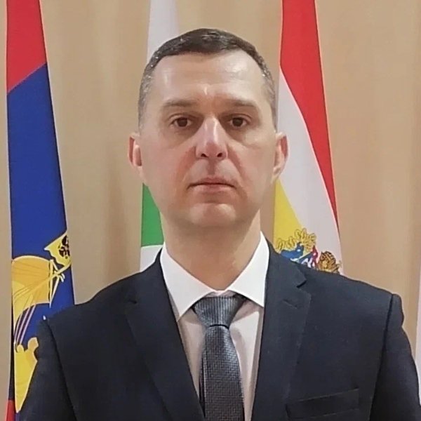 Ростислав Огурцов 
