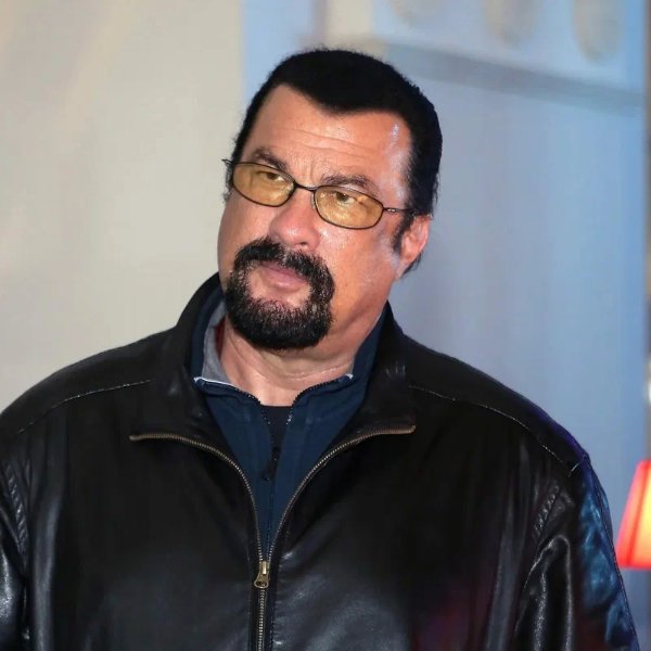 Стивен Сигал