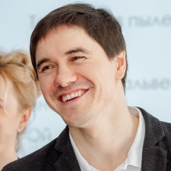 Петр Рогов