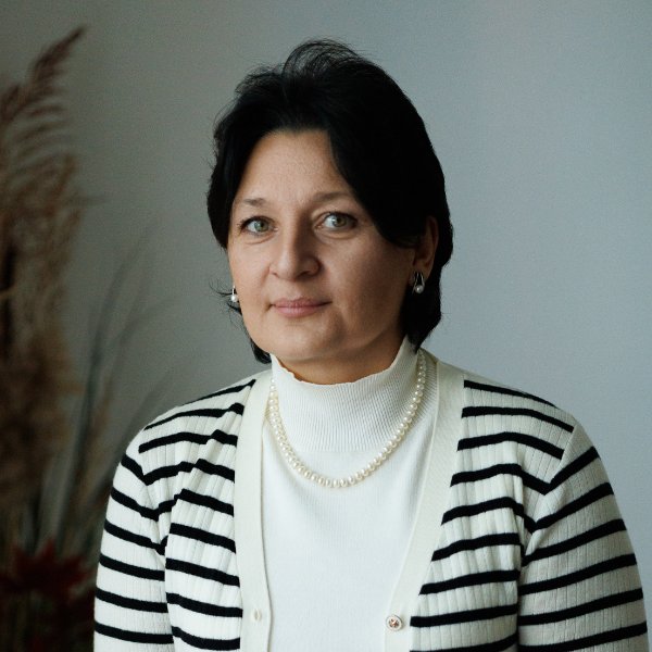 Гули Базарова 