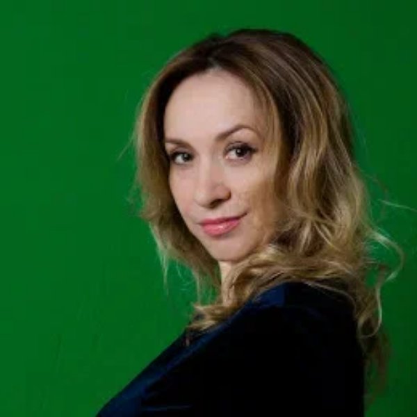 Арина Захарова