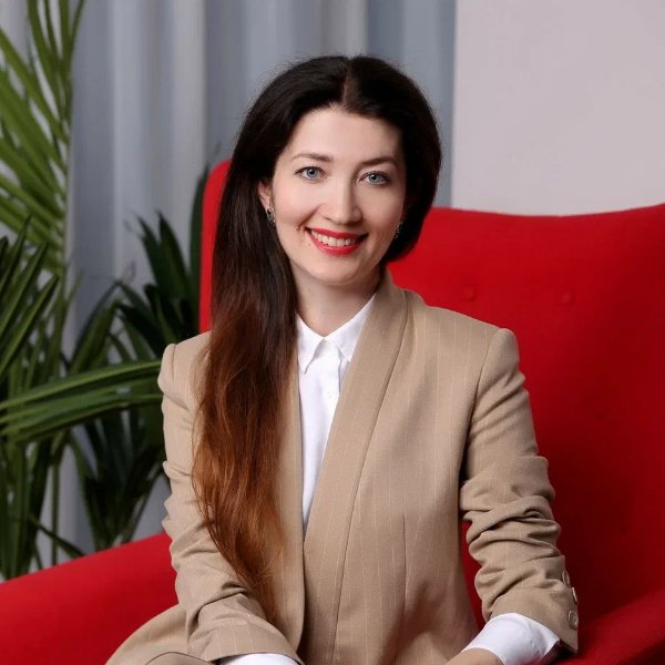 Александра Фролова