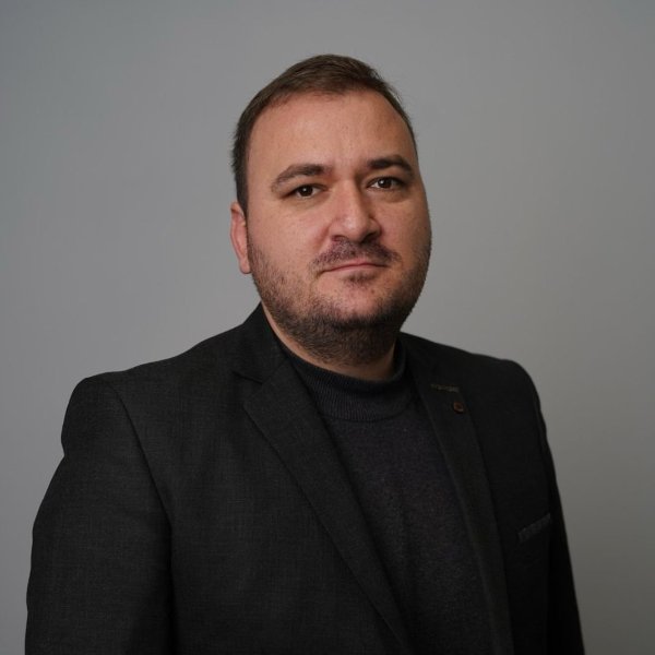 Апти Хасухаджиев