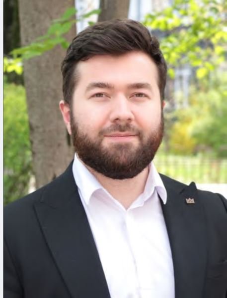 Умар Дадашев